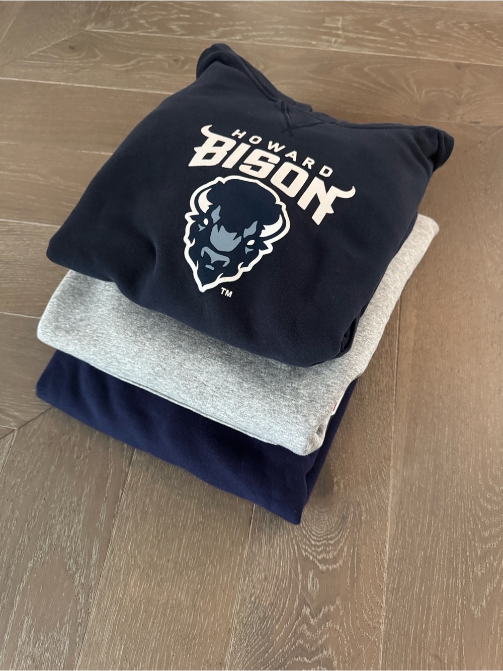 Bison Navy Logo Hoodie - 3 Sweatshirts lululemon, grey nike size M, varsity